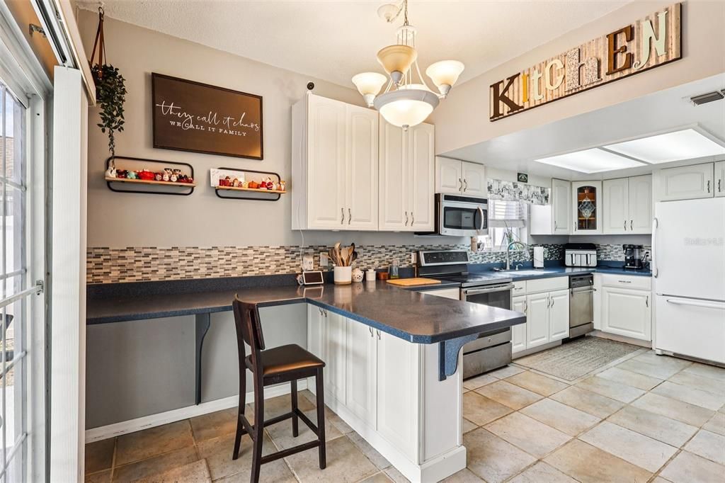 For Sale: $440,000 (4 beds, 3 baths, 1832 Square Feet)