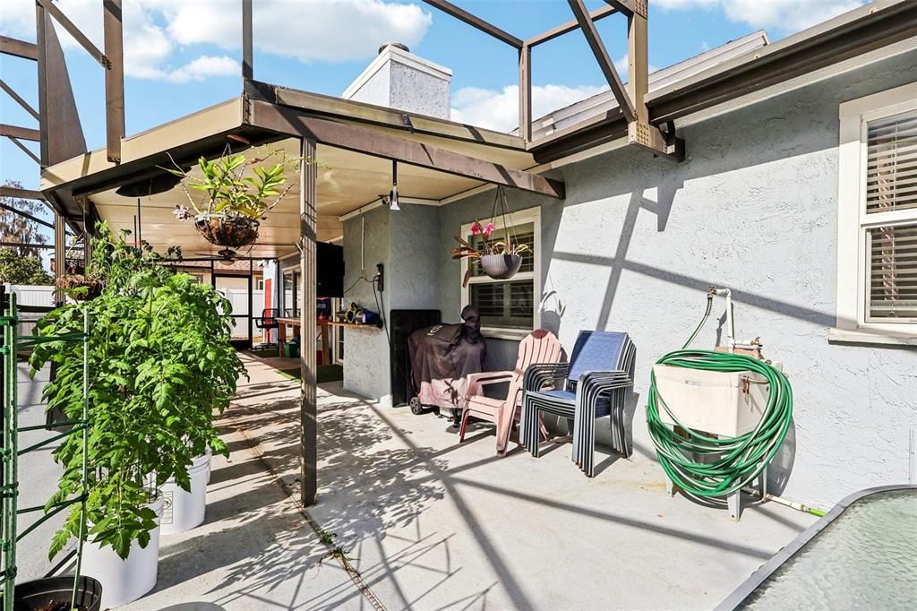 For Sale: $440,000 (4 beds, 3 baths, 1832 Square Feet)