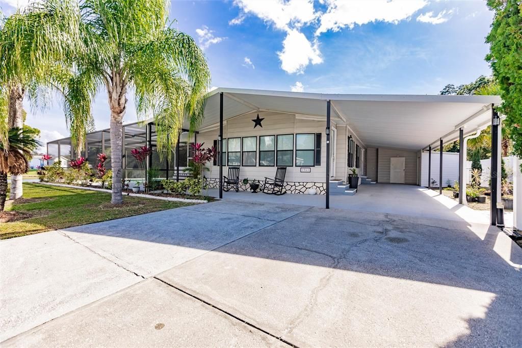 For Sale: $299,900 (2 beds, 2 baths, 1374 Square Feet)