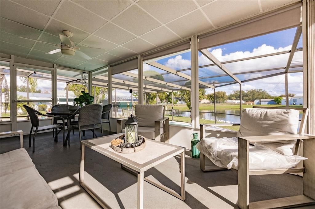 For Sale: $299,900 (2 beds, 2 baths, 1374 Square Feet)