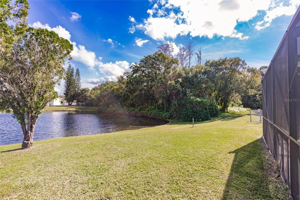 For Sale: $299,900 (2 beds, 2 baths, 1374 Square Feet)