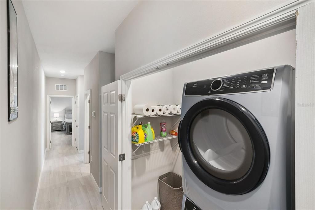 For Sale: $530,000 (6 beds, 0 baths, 2634 Square Feet)