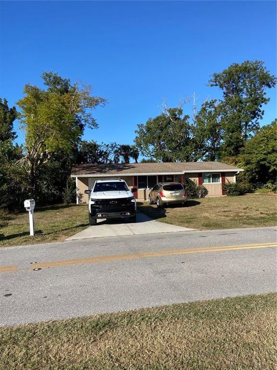 На продажу: $22,000 (0.25 acres)