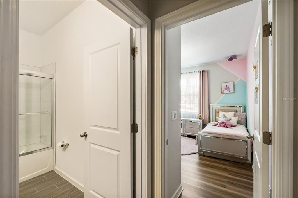 En Venta: $490,000 (4 camas, 2 baños, 2292 Pies cuadrados)