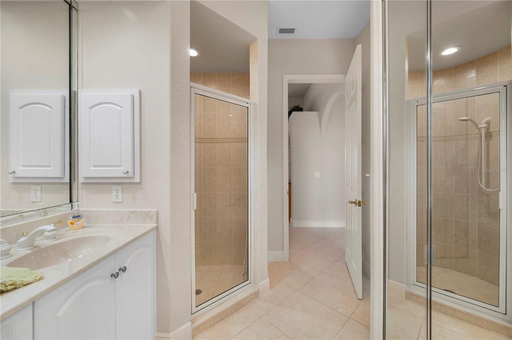 待售: $1,495,000 (5 贝兹, 4 浴室, 4425 平方英尺)