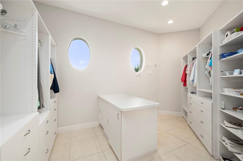 待售: $1,495,000 (5 贝兹, 4 浴室, 4425 平方英尺)