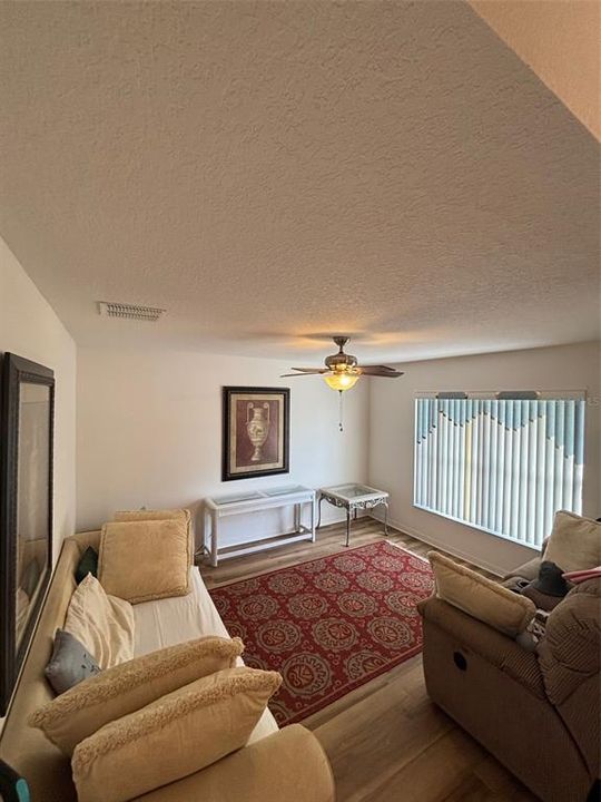 For Sale: $320,000 (3 beds, 2 baths, 1825 Square Feet)