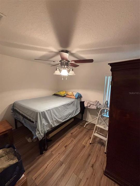 For Sale: $320,000 (3 beds, 2 baths, 1825 Square Feet)