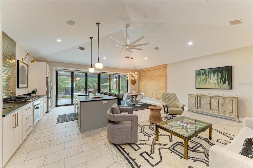 For Sale: $650,000 (1 beds, 1 baths, 1000 Square Feet)