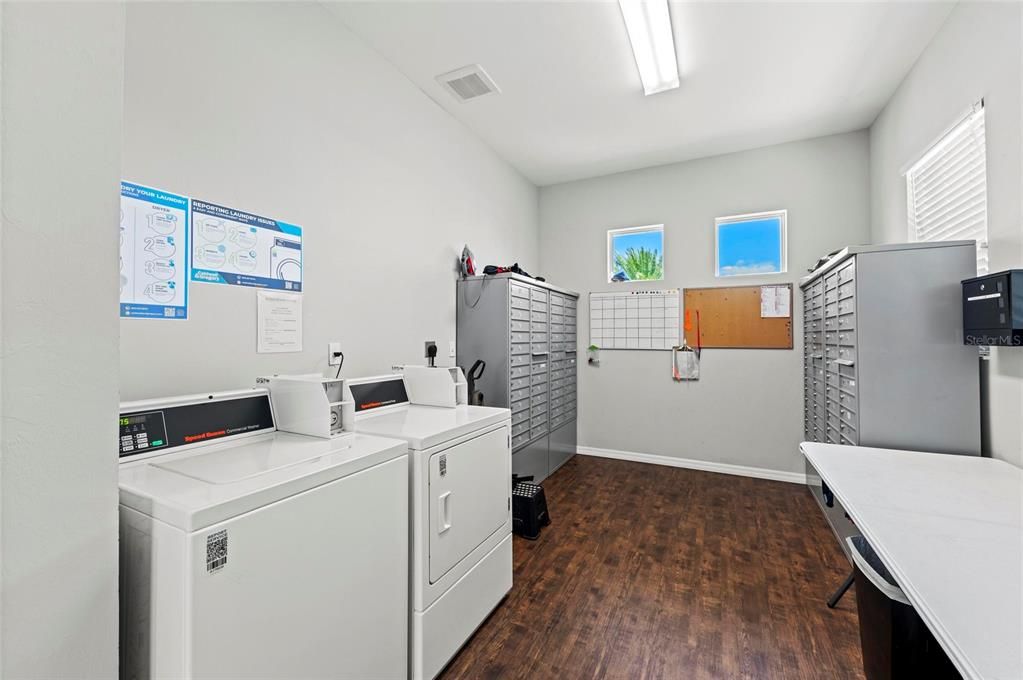 For Sale: $650,000 (1 beds, 1 baths, 1000 Square Feet)