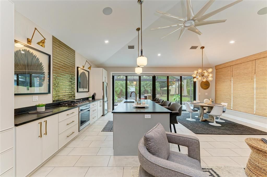 For Sale: $650,000 (1 beds, 1 baths, 1000 Square Feet)