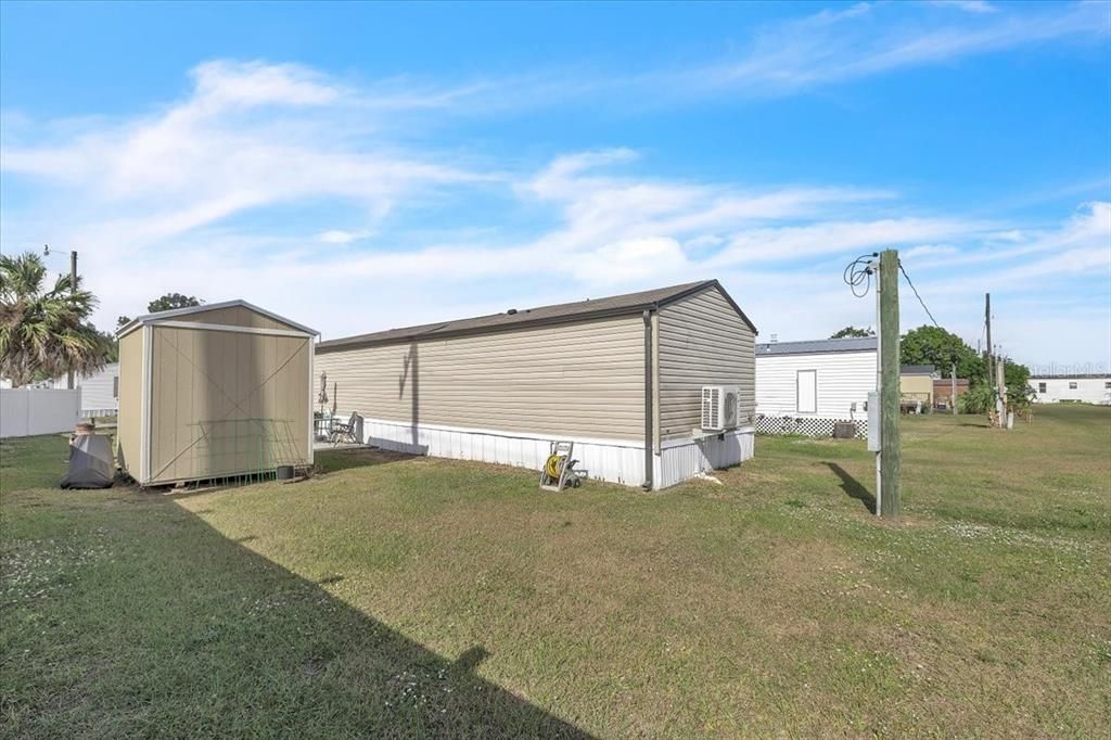 For Sale: $75,000 (3 beds, 2 baths, 1800 Square Feet)