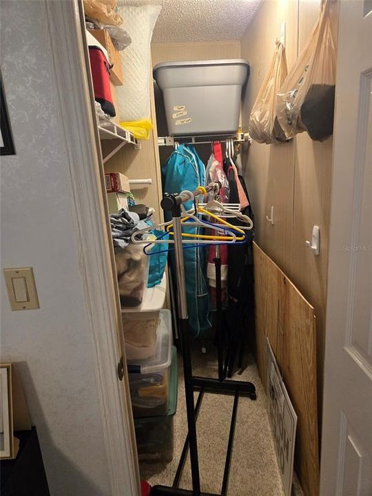 待售: $95,000 (2 贝兹, 2 浴室, 1456 平方英尺)