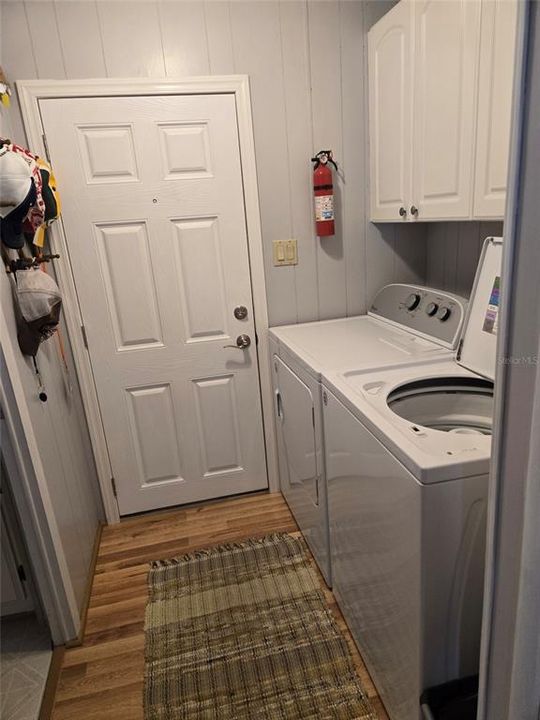 待售: $95,000 (2 贝兹, 2 浴室, 1456 平方英尺)