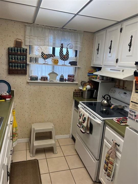 На продажу: $199,500 (3 спален, 2 ванн, 1231 Квадратных фут)