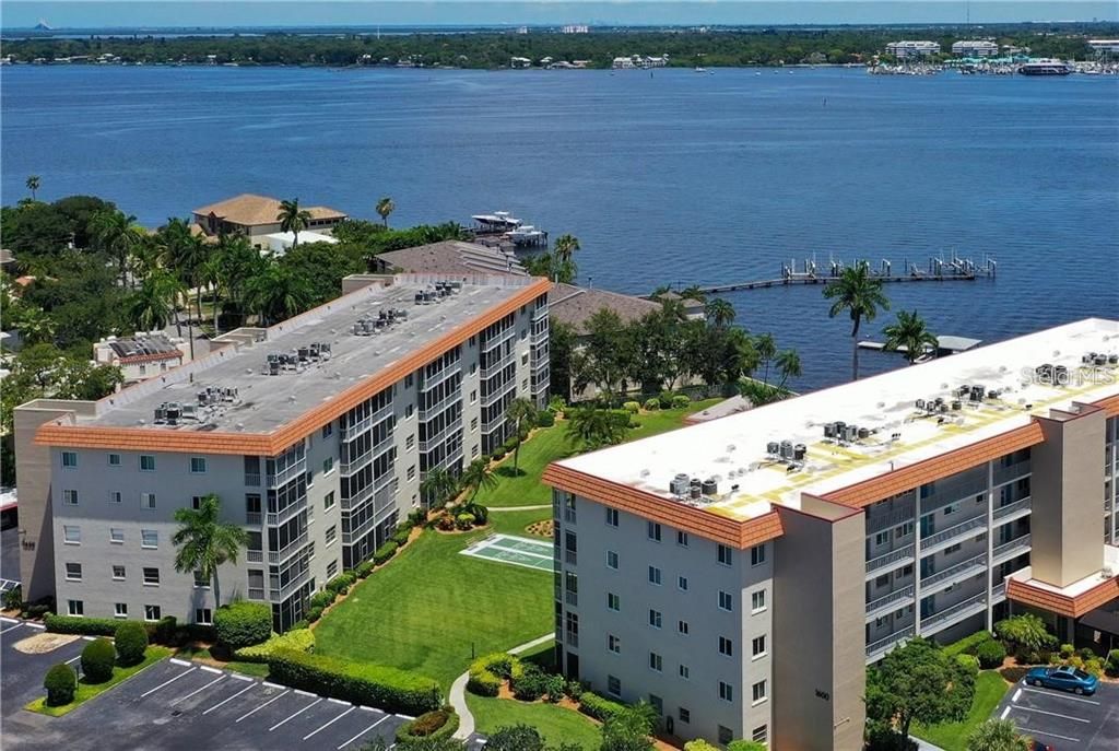 В аренду: $2,400 (2 спален, 2 ванн, 1269 Квадратных фут)