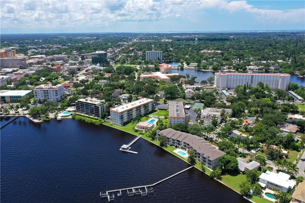 В аренду: $2,400 (2 спален, 2 ванн, 1269 Квадратных фут)