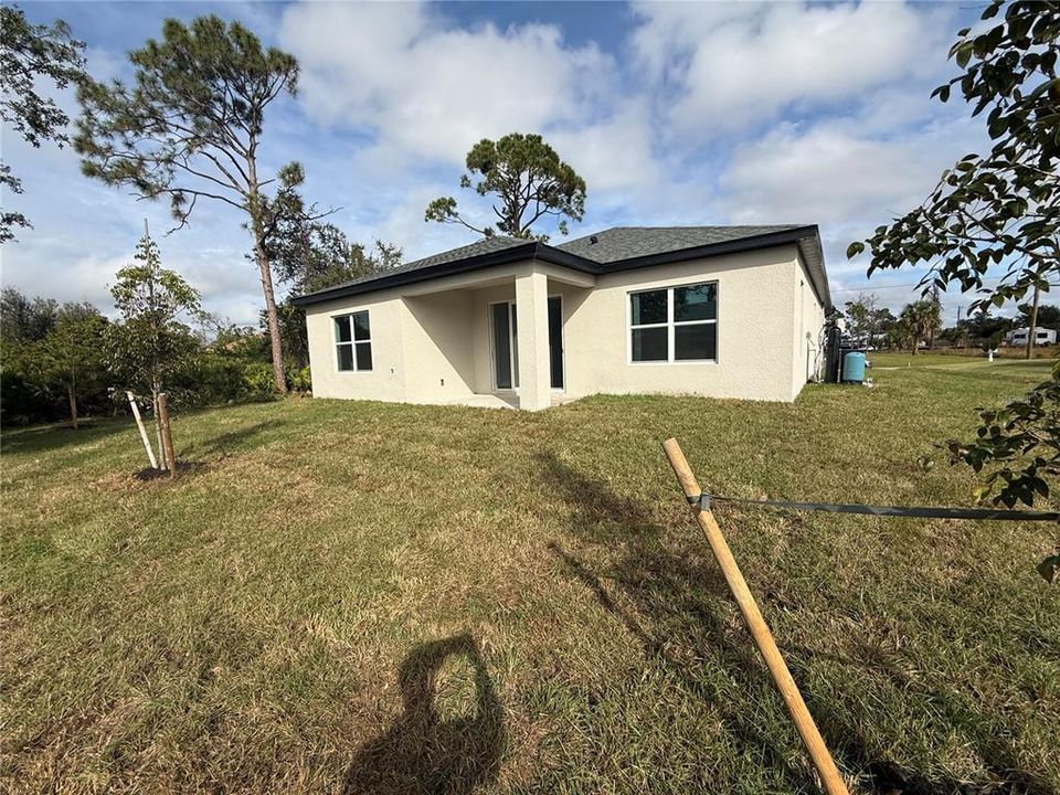 En Venta: $350,000 (3 camas, 3 baños, 1615 Pies cuadrados)