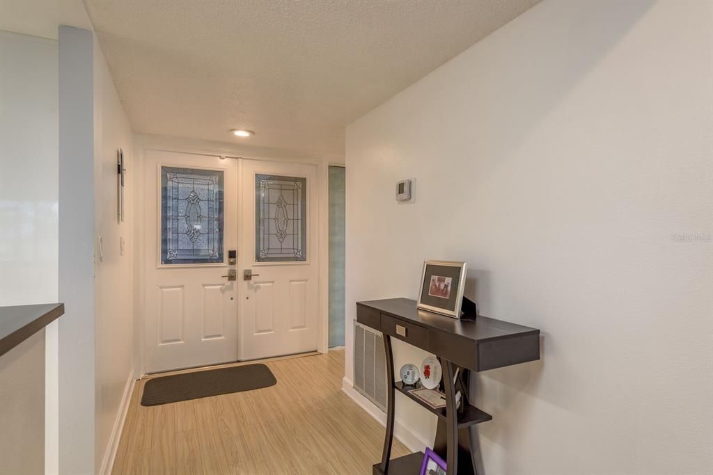 На продажу: $435,000 (2 спален, 2 ванн, 1705 Квадратных фут)