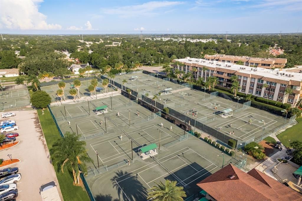 На продажу: $435,000 (2 спален, 2 ванн, 1705 Квадратных фут)