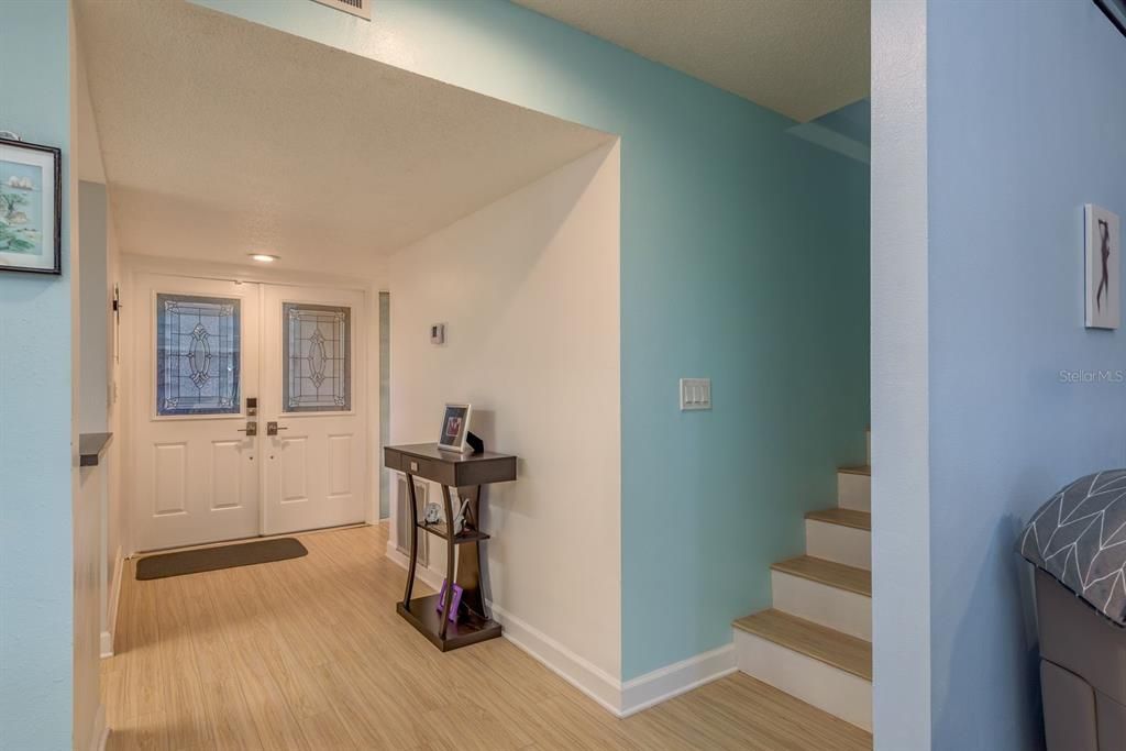 На продажу: $435,000 (2 спален, 2 ванн, 1705 Квадратных фут)