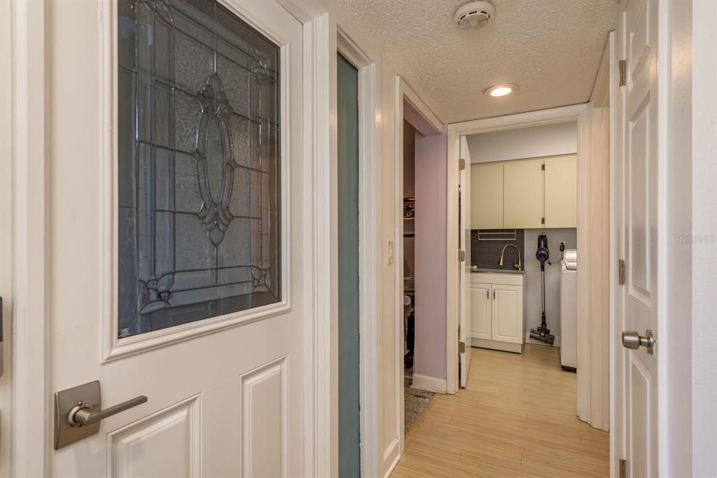 На продажу: $435,000 (2 спален, 2 ванн, 1705 Квадратных фут)