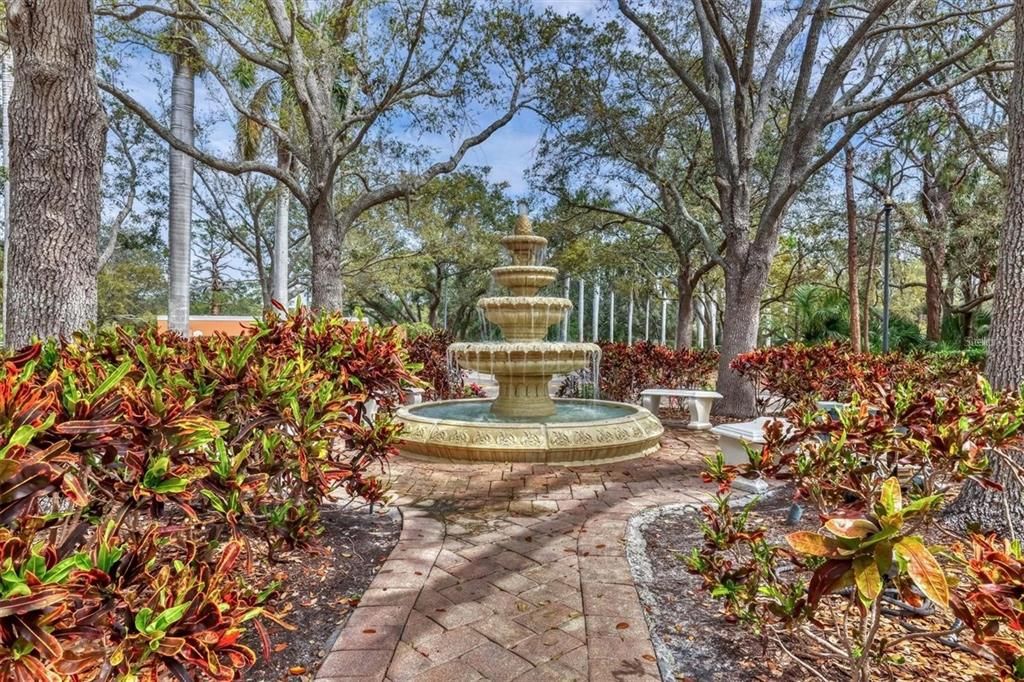 出租: $2,500 (1 贝兹, 1 浴室, 829 平方英尺)