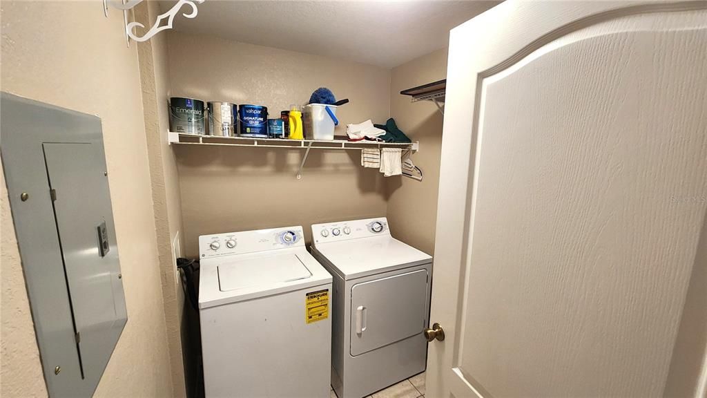 出租: $2,500 (1 贝兹, 1 浴室, 829 平方英尺)