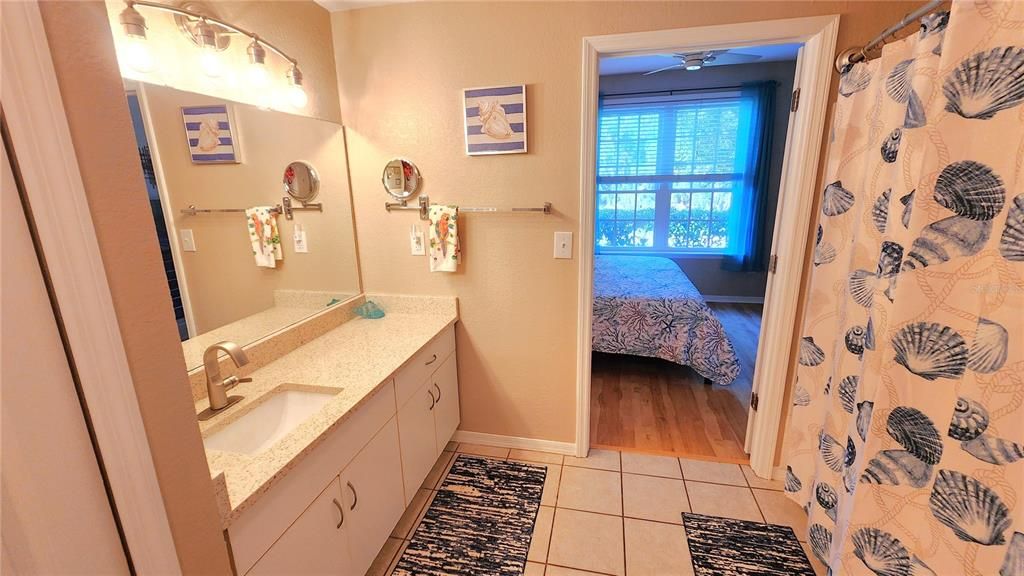 出租: $2,500 (1 贝兹, 1 浴室, 829 平方英尺)