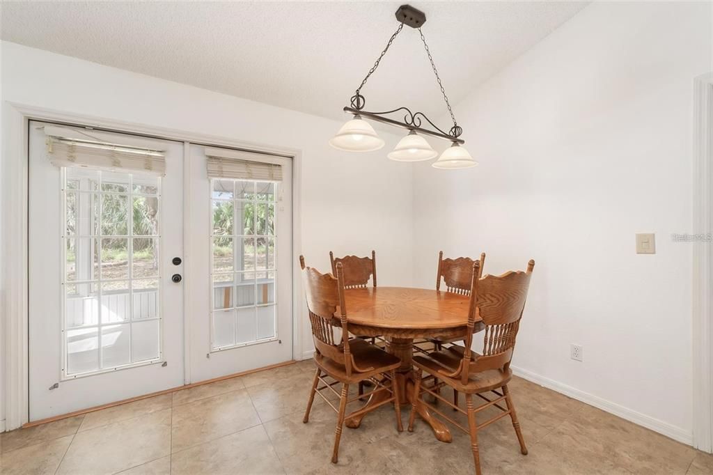 For Sale: $298,000 (3 beds, 2 baths, 1752 Square Feet)