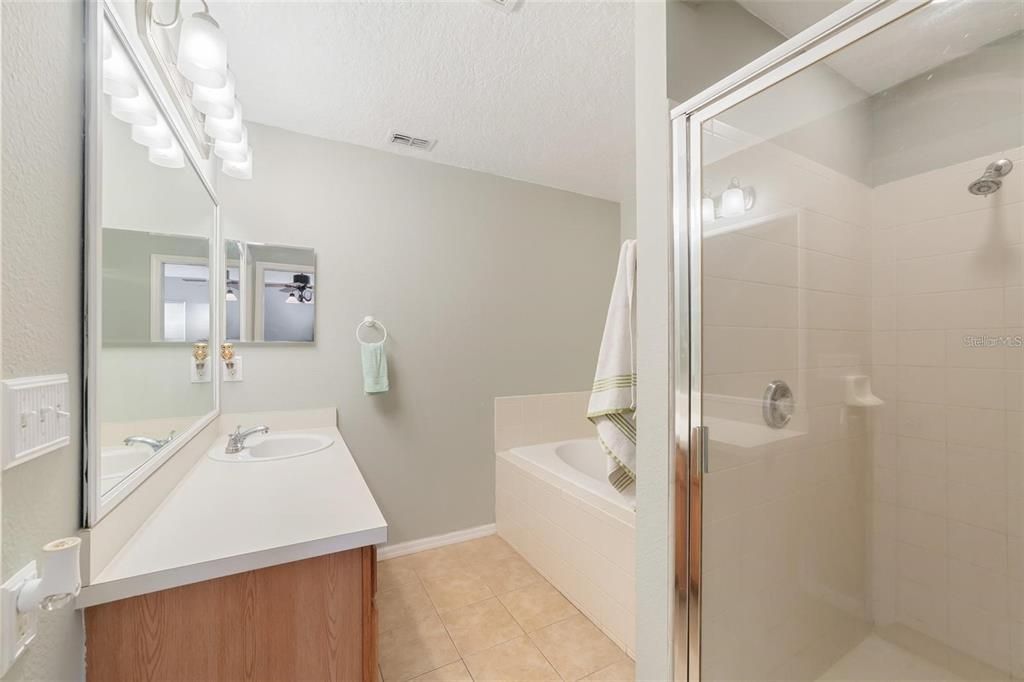 For Sale: $298,000 (3 beds, 2 baths, 1752 Square Feet)