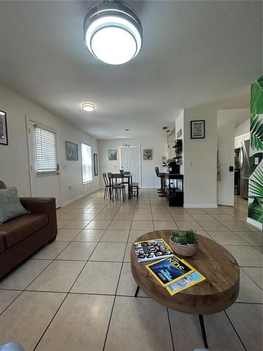 For Sale: $279,000 (3 beds, 2 baths, 1269 Square Feet)