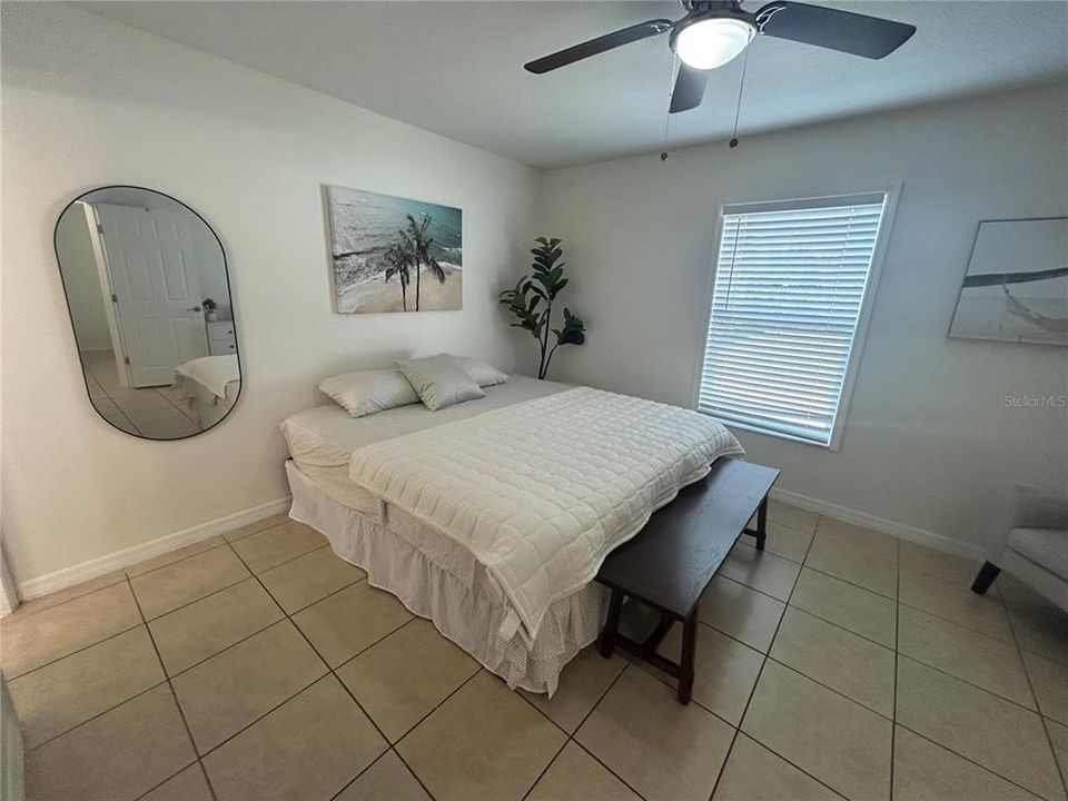 For Sale: $279,000 (3 beds, 2 baths, 1269 Square Feet)