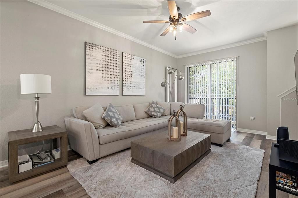 В аренду: $2,550 (1 спален, 1 ванн, 881 Квадратных фут)