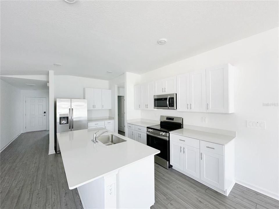 出租: $1,950 (3 贝兹, 2 浴室, 1428 平方英尺)