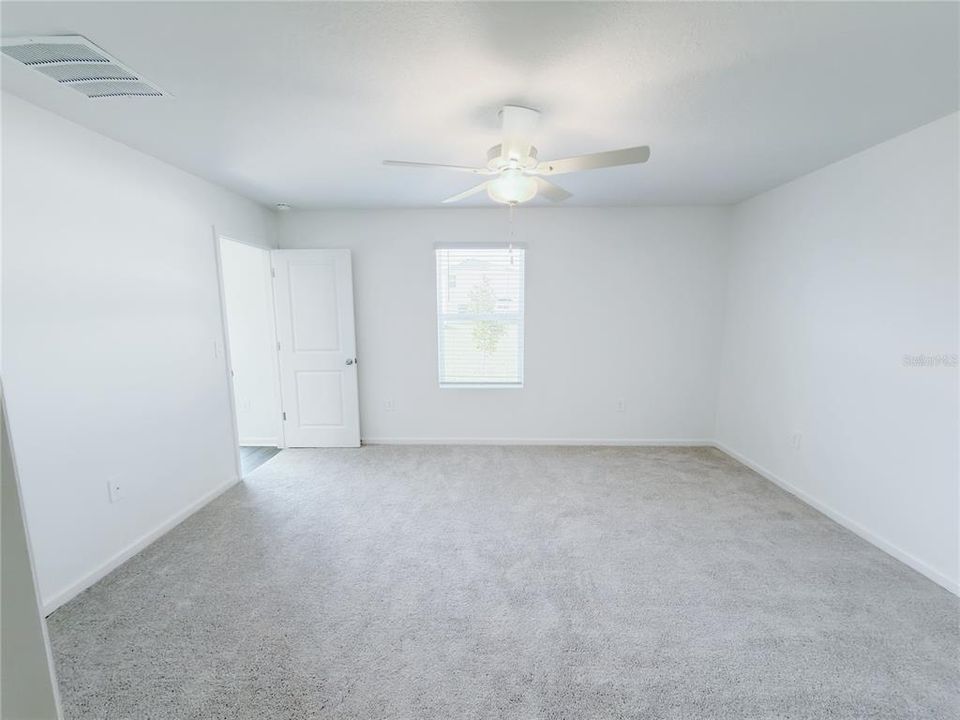 出租: $1,950 (3 贝兹, 2 浴室, 1428 平方英尺)