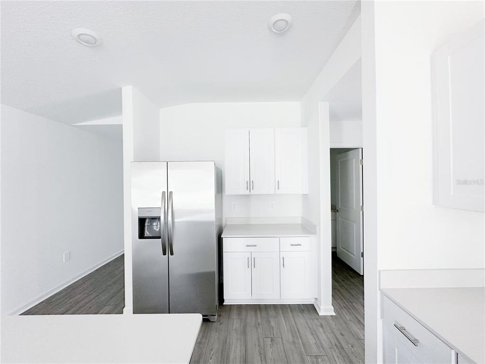 出租: $1,950 (3 贝兹, 2 浴室, 1428 平方英尺)