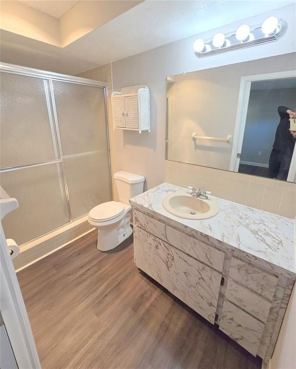 На продажу: $229,900 (2 спален, 2 ванн, 1442 Квадратных фут)