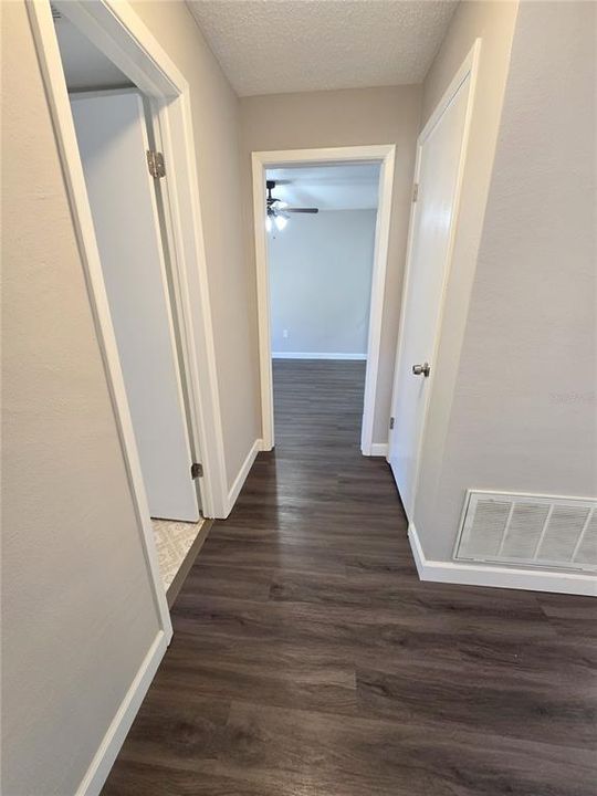 На продажу: $229,900 (2 спален, 2 ванн, 1442 Квадратных фут)