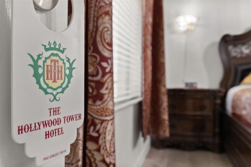 For Sale: $520,000 (5 beds, 5 baths, 3331 Square Feet)