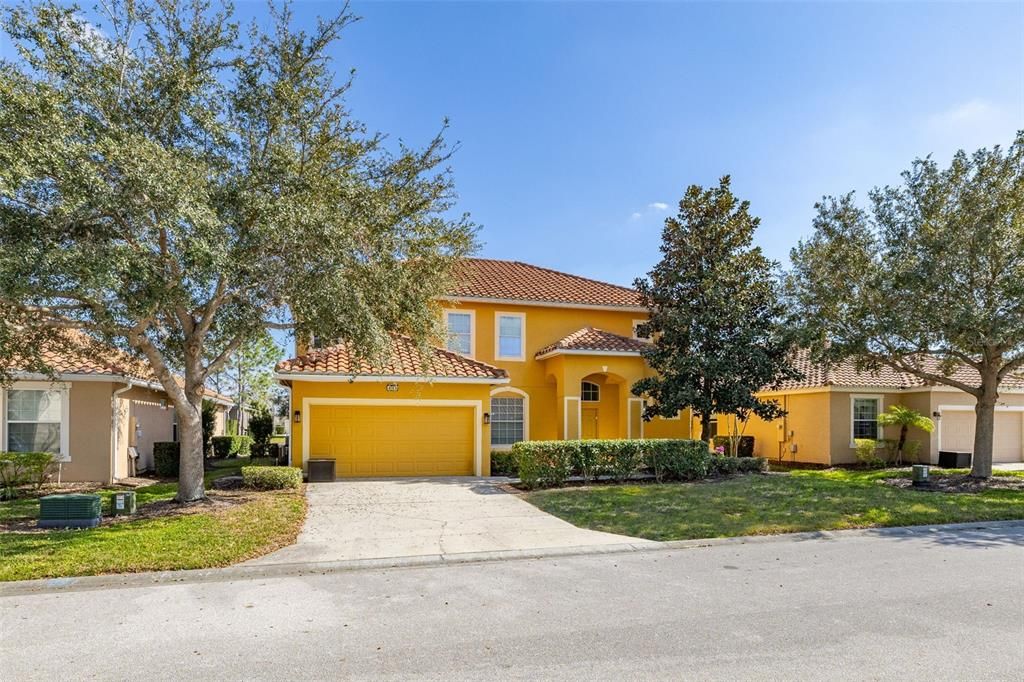 For Sale: $520,000 (5 beds, 5 baths, 3331 Square Feet)