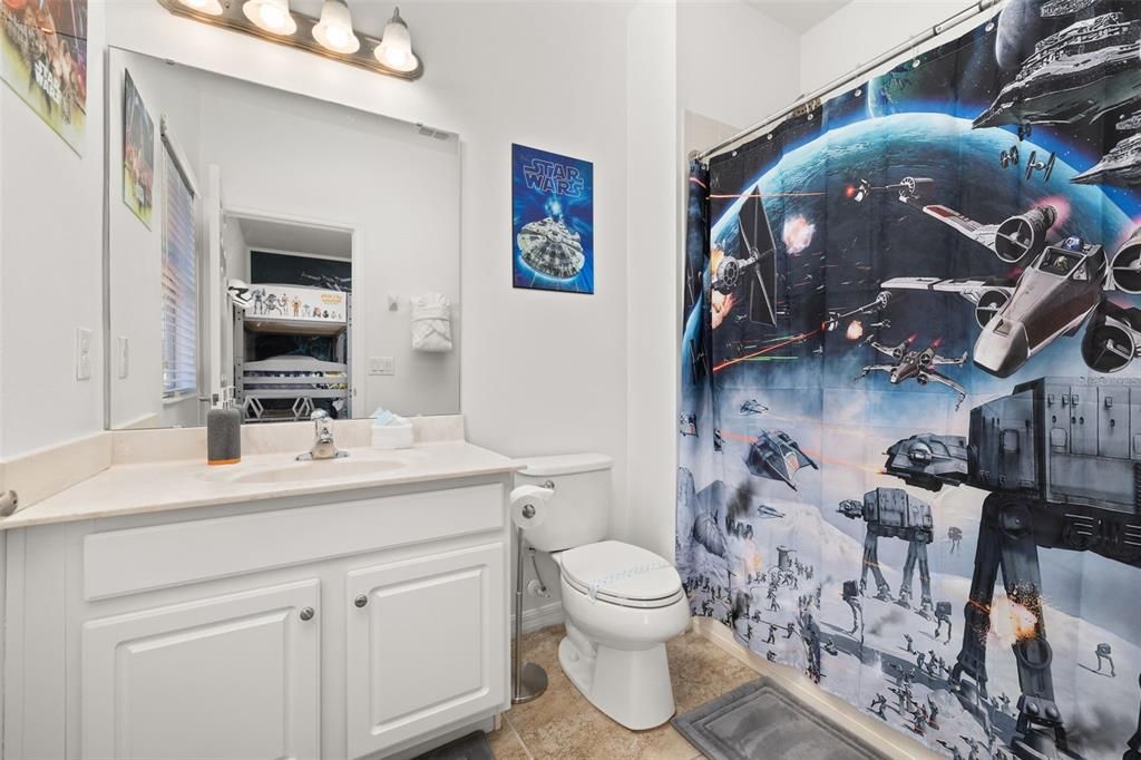 For Sale: $520,000 (5 beds, 5 baths, 3331 Square Feet)