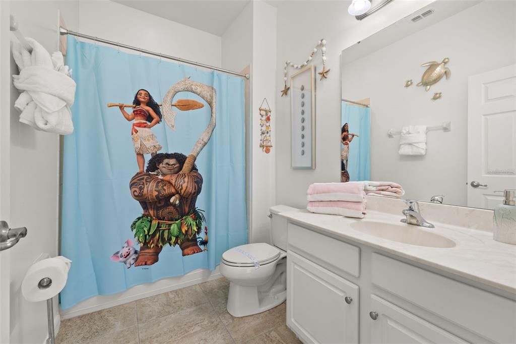 For Sale: $520,000 (5 beds, 5 baths, 3331 Square Feet)