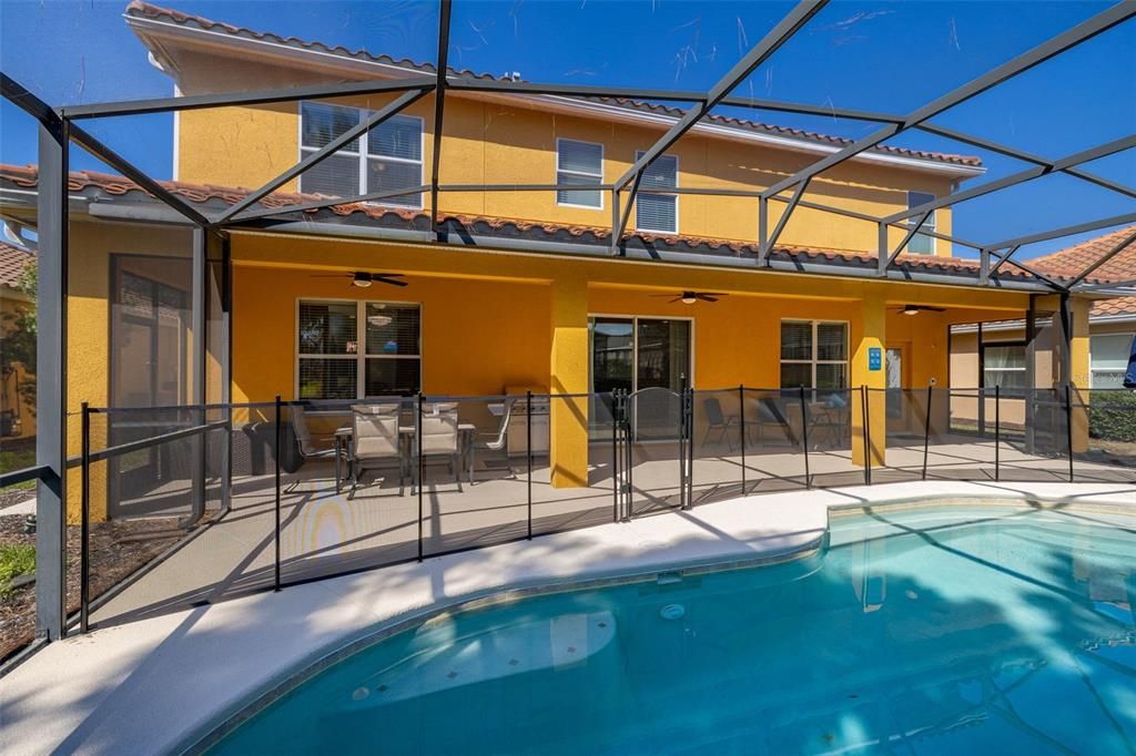 For Sale: $520,000 (5 beds, 5 baths, 3331 Square Feet)