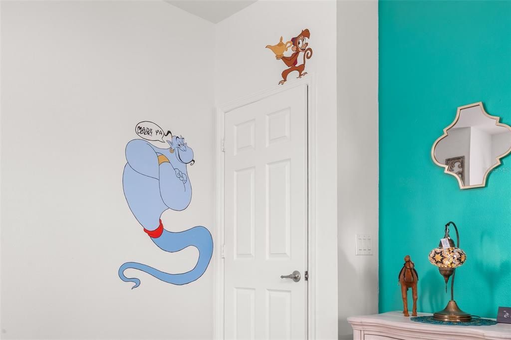 For Sale: $520,000 (5 beds, 5 baths, 3331 Square Feet)