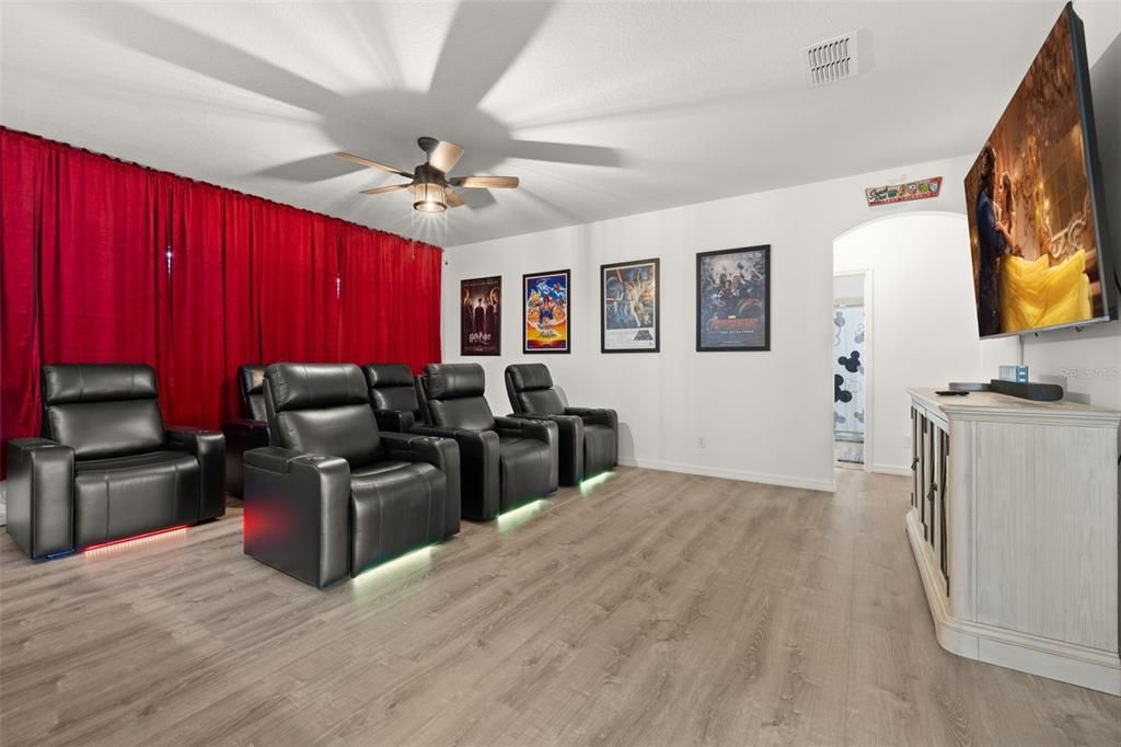 For Sale: $520,000 (5 beds, 5 baths, 3331 Square Feet)