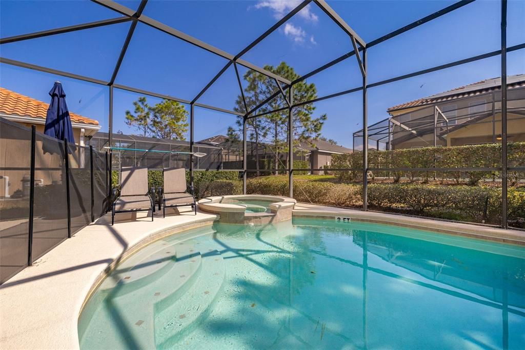 For Sale: $520,000 (5 beds, 5 baths, 3331 Square Feet)