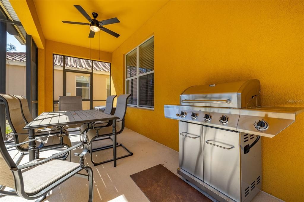 For Sale: $520,000 (5 beds, 5 baths, 3331 Square Feet)