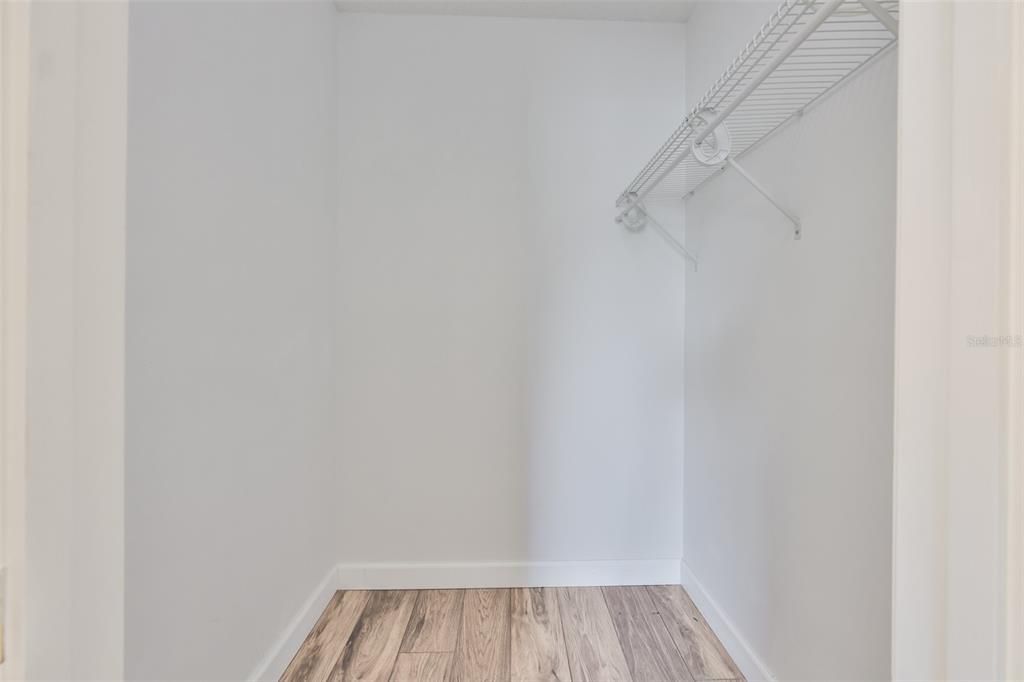 待售: $199,000 (2 贝兹, 2 浴室, 1448 平方英尺)