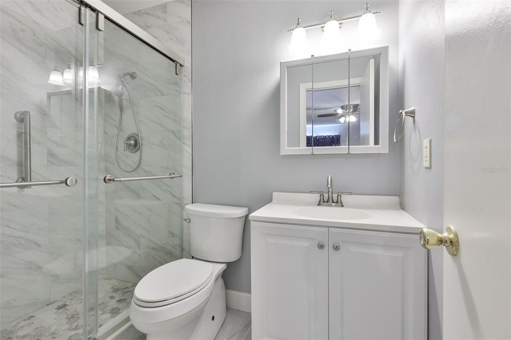 待售: $199,000 (2 贝兹, 2 浴室, 1448 平方英尺)